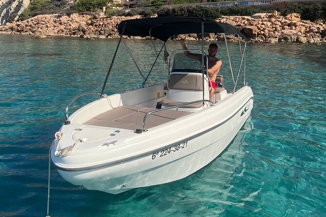 2 Hours Boat Rental in Santa Ponsa without License - Price and value: why €181 for a group often makes sense