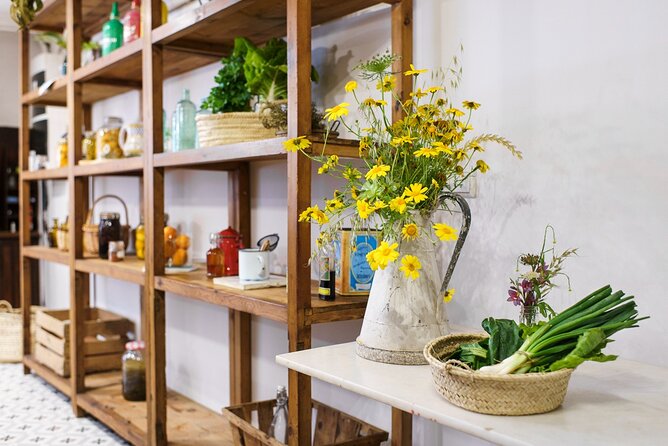 4-Hour Market Visit and Traditional Cooking Workshop in Palma - Price and value in Palma, and who it’s for