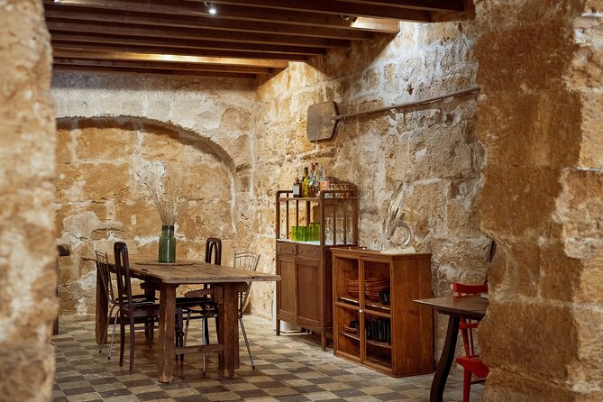 4-Hour Market Visit and Traditional Cooking Workshop in Palma - Language, tickets, and meeting point details that matter