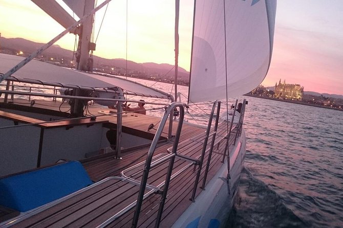 Adult Only Sunset Catamaran Palma bay - The catamaran setup: smaller group on a big boat