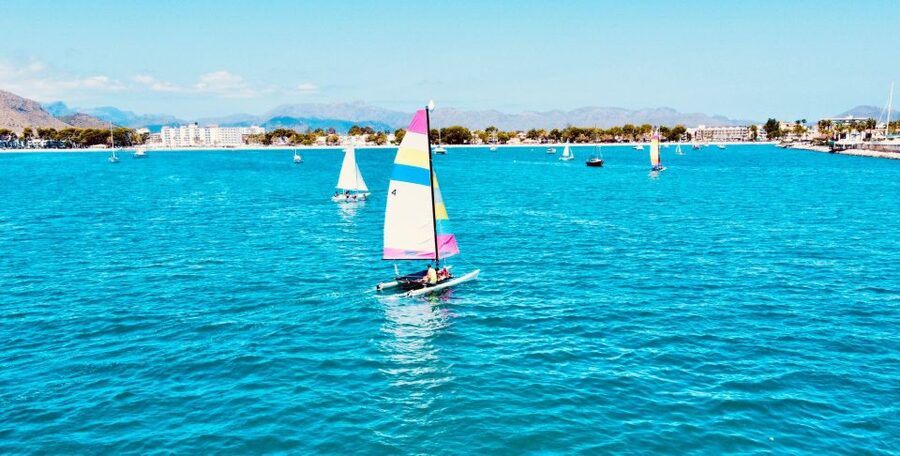 Alcudia: 1-Hour Catamaran Experience with Monitor for 2 - Key points to know before you go