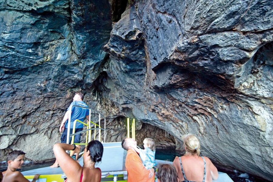 Alcudia: Caves & Coastline Boat Trip w/ Snorkelling - Key highlights you should know before you go