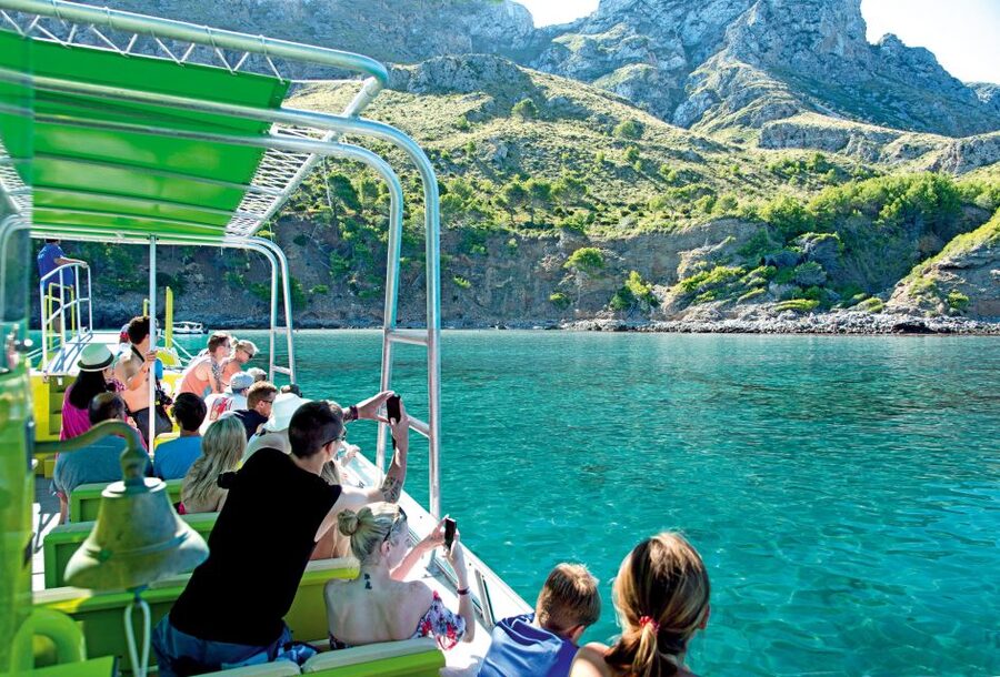 Alcudia: Caves & Coastline Boat Trip w/ Snorkelling - Why the Alcúdia Bay speedboat feels like a smart way to see Mallorca