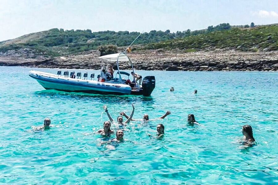 Alcudia: Formentor Beach, Lighthouse Cruise, and Small Group - Cap de Formentor cliffs and the lighthouse: your big finale photo moment