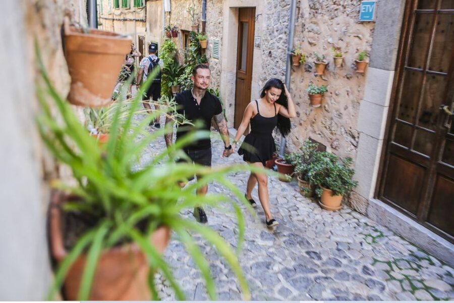 Alcudia/Marratxi: Valldemossa & Soller Tour by Tram & Bus - Valldemossa for about 80 minutes, your pace in a classic village