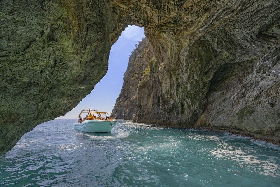 Alcudia: Pirate Cave, Parc Natural & Snorkel - Pirate Cave snorkeling: the main event, fish included