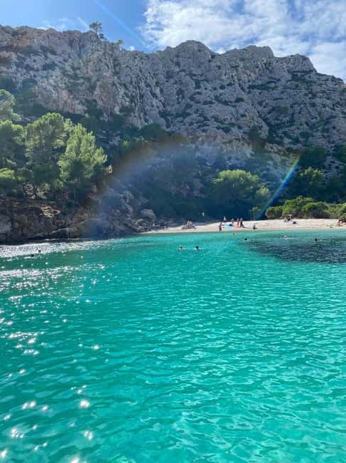 Alcudia, Private Tour: Scenic 2.5-Hour Boat Tour - Far de Punta de l’Avançada: ending on scenery before heading back