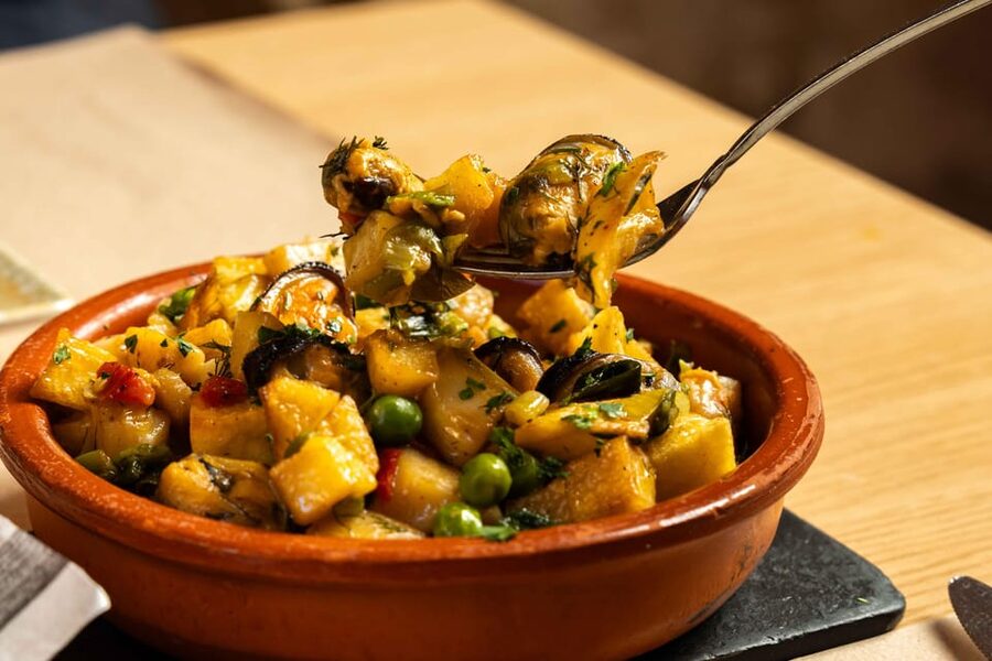 Alcudia: Self-Guided Gourmet Tapas and Wine Tour - Should You Book This Alcudia Gourmet Tapas and Wine Tour?