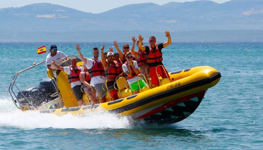 Alcudia: Speedboat Tour of Northern Mallorca & Hotel Pickup - North-Coast Caves and Cliff Views: What You Actually See