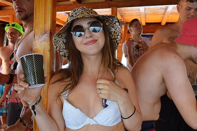 Barca Samba: The best boat experience in Mallorca - Cala Brava and the Cap Rocat coastline: seeing Mallorca’s luxury shores