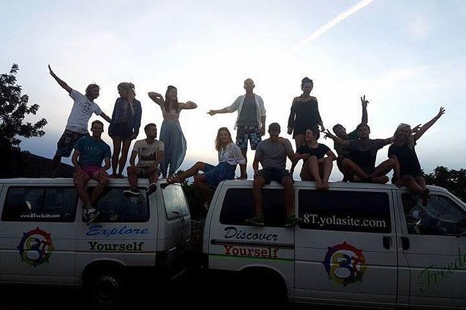 Beach Tours Mallorca. The Happy Vans. - The sea-view supermarket stop, how the picnic piece works