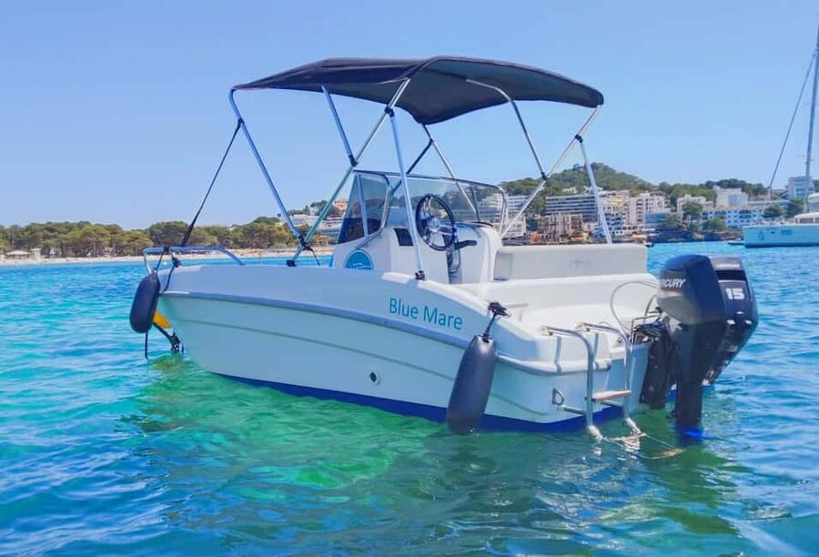 Boat Rental Without Licence ( Santa Ponsa ) - Meeting at Santa Ponsa Pierre by Las Olas: first briefing, then freedom