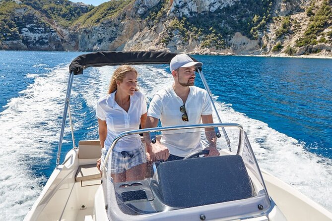 Boat rental without license - B520 'Neptuno' (5p) - Can Pastilla - Weather reality: what to do if the sea is rough