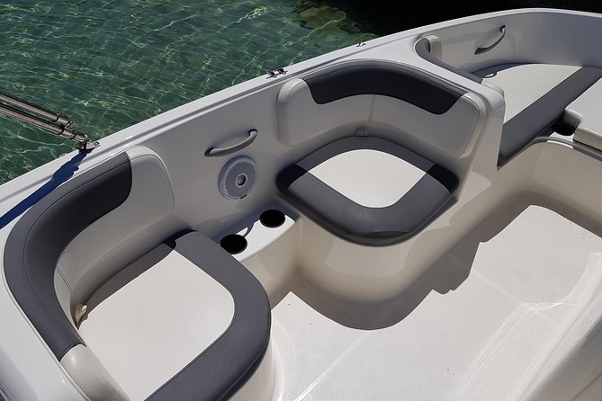 Boat rental without license - B540 'Gaia' (5p) - Can Pastilla - Who should book this boat rental, and who might not love it