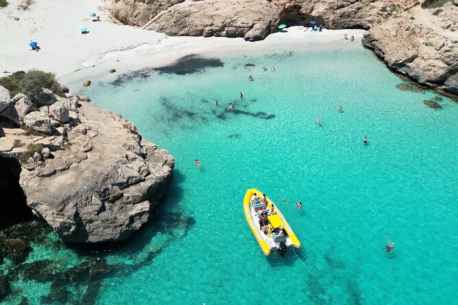 Boat tour Cala Figuera, Es Pontas, Caló de Moro, Cala Marmols - On board: drinks, snorkeling gear, and a captain with local favorites