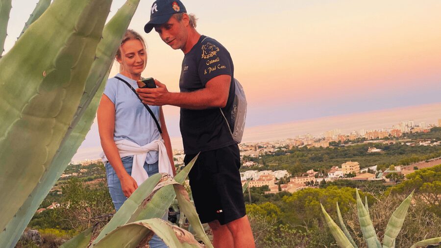 Cala Millor: "Cavemen", cave on a mountain,fun game and hike - The 5 km route: what happens from the first clues to the cave