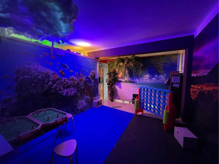 Cala Millor: indoor game "FunChallenge",duels,creative tasks - Language: English, Spanish, German, French, Swedish