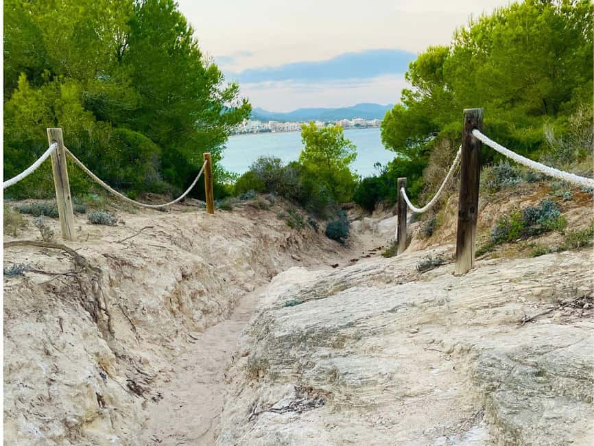 Cala Millor: real treasure hunt in natural reserve, fun walk - The pirate storyline: how clues and audio keep you engaged