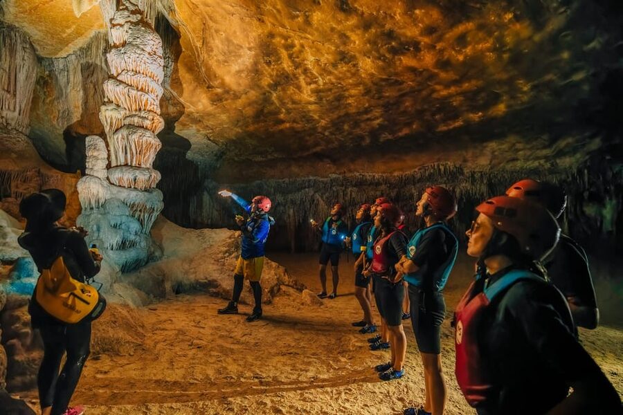 Cala Varques: Guided Sea Caves Kayak & Snorkeling Expedition - Your 3-Hour Route, Explained Like a Friend Would Describe It
