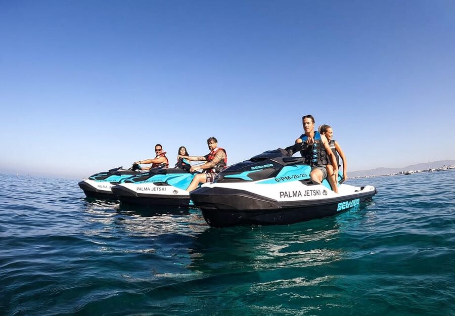 Calanova: Doble Jet Ski excursion with guide - Photo Stops Are Included, So You Can Actually Get Memories