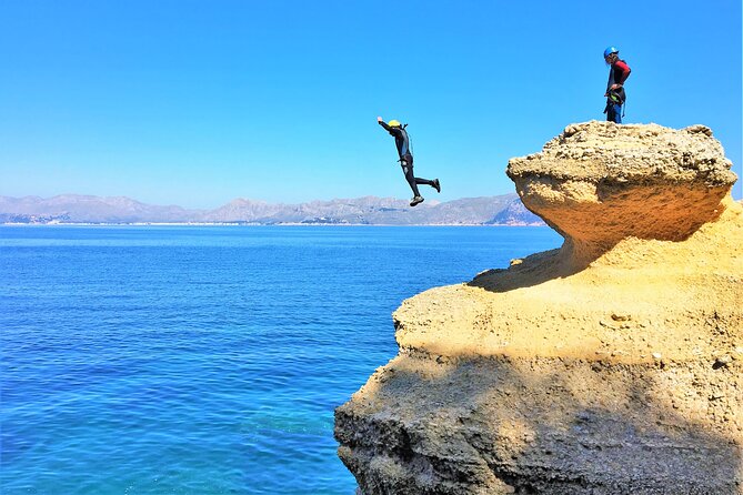 Coasteering Cliff jumping - Quick, Useful Highlights