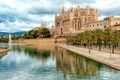 Discover the major cultural attractions of Palma De Mallorca on a Private Tour