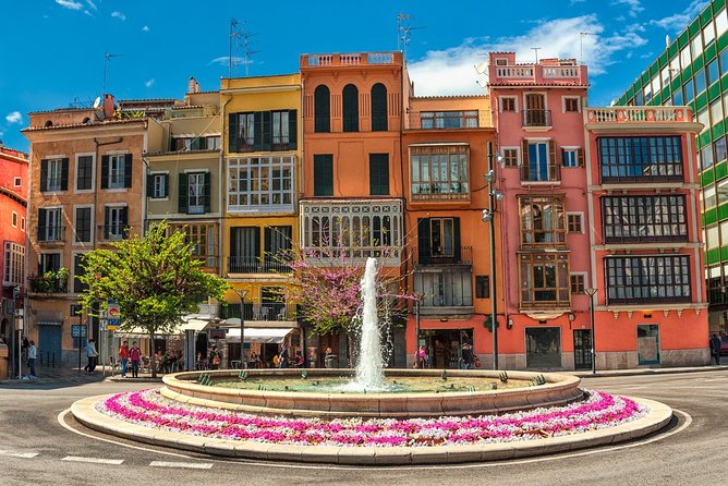 Discover the major cultural attractions of Palma De Mallorca on a Private Tour - Price and value: what $574 per person is really buying