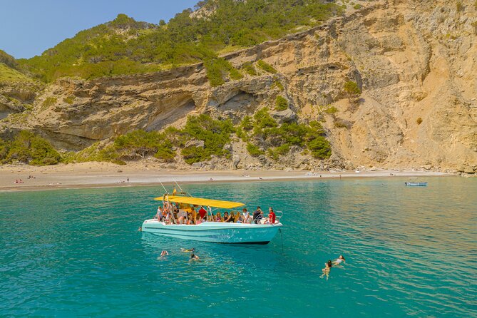Enjoy crystal clear waters for 2 hours - Two Beaches, One Goal: Clear Water and Easy Swimming