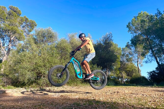 Extreme e-scooter off-road excursions - The Terrain That Delivers the Adrenaline: Rocky Downhill Sections