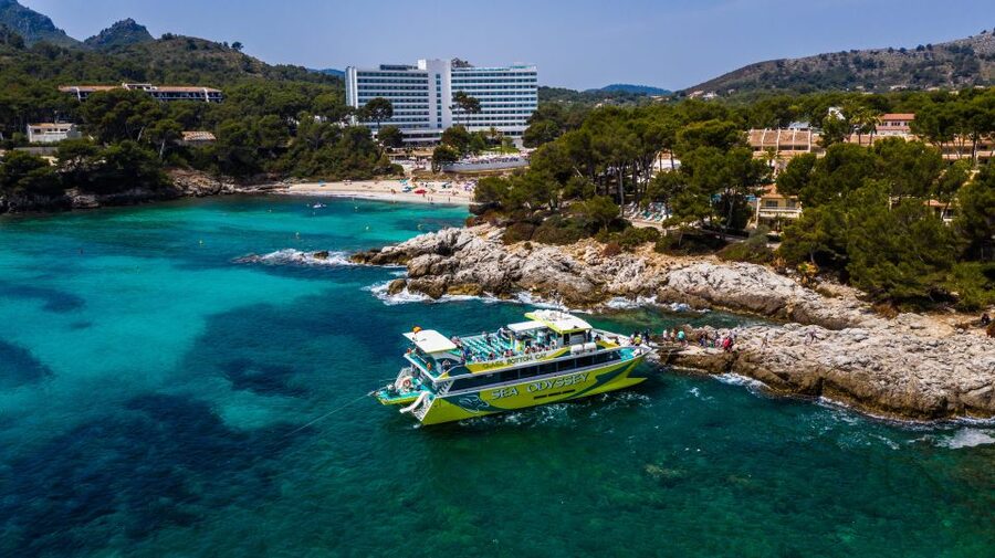 Font de Sa Cala: East Coast Glass-Bottomed Catamaran Tour - Starting From Font de Sa Cala, With a Proper Coastline View