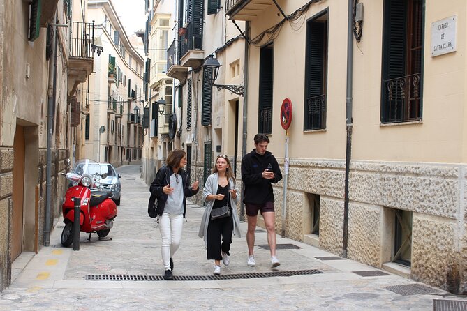 Food Tasting Walking Tour in Palma with a Local - Convent de Santa Clara: The Cookie Tradition That Feels Like Time Travel