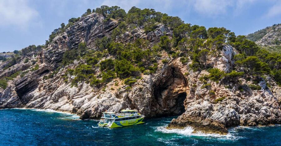 From Cala Ratjada: East Coast Glass-Bottom Boat Trip - Key highlights worth planning around