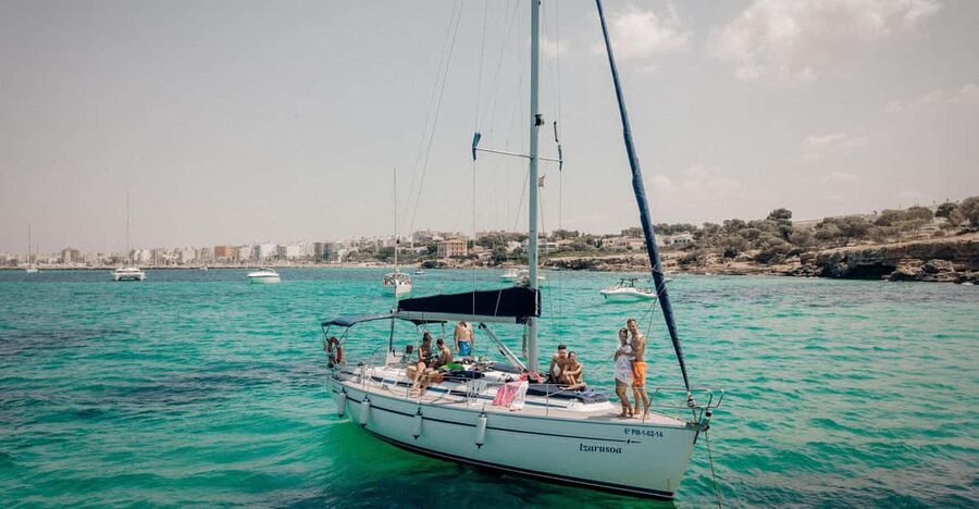 From can Pastilla : Sailing boat trip with Food & Drinks - Cala Vella stop: tapas, pizza, Spanish omelette, and included drinks