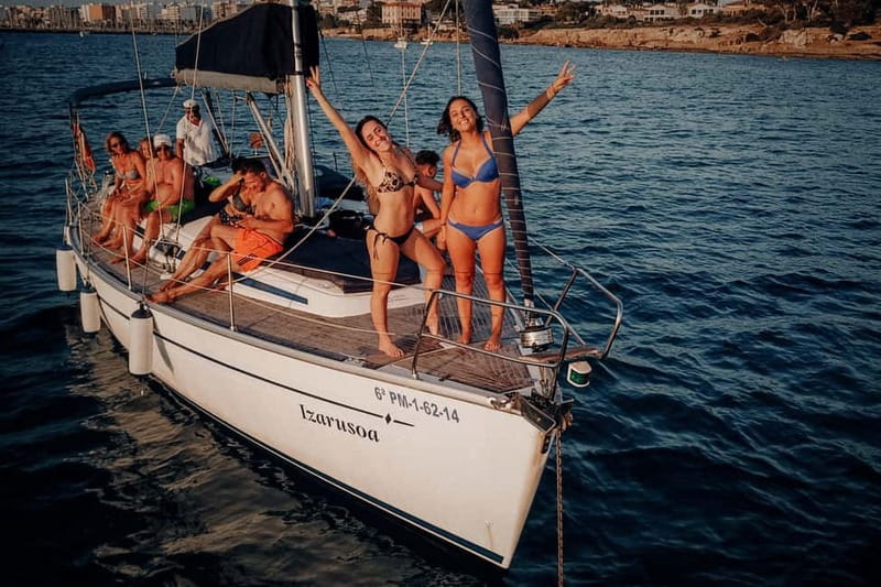 From can Pastilla : Sailing boat trip with Food & Drinks - Comfort on board: mattresses, sunbathing spots, and water toys