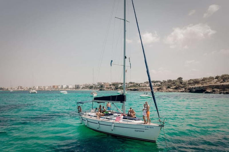 From can Pastilla : Sailing boat trip with Food & Drinks - The route and the flow: Cala Blava first, then Cala Vella