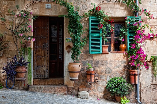 Guided Route through Palma with Cathedral and visit to Valldemossa (4H) - Price and What You Actually Get for About $40.72