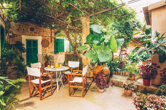 Guided Tasting Tour in 16th century House and Olive Oil Factory - Brunch-Style Tasting: Ramallet Tomatoes, Bread, Cheese, Almonds, and Orange Products