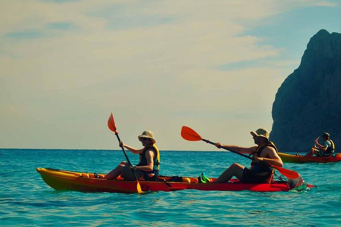 Kayak & Coasteering - Cala Molins stop: the moment things turn from paddling to action