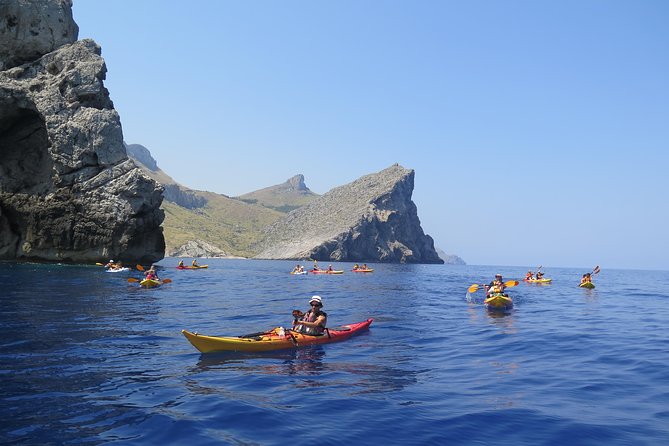 Kayak & Coasteering - Who this tour suits, and how the pace likely works