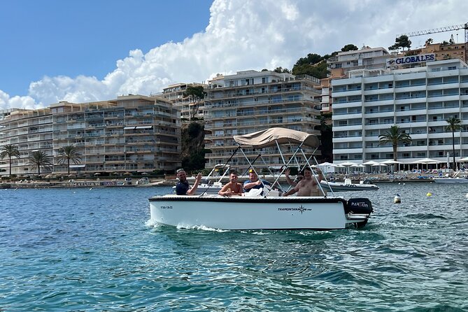 License free boat rental around the coast of santa ponsa - Price in context: when $204.24 per group is a smart deal