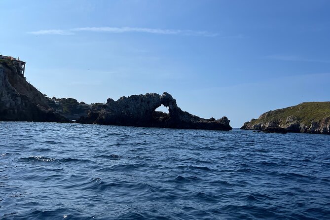 License free boat rental around the coast of santa ponsa - Meeting point, timing, and how to reduce stress