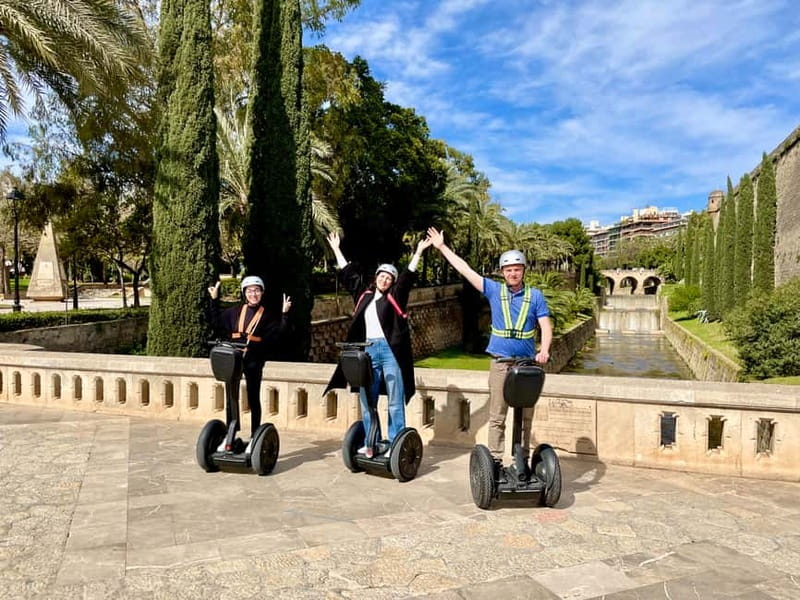 Mallorca: 2.5 H Sightseeing Segway Tour with Local Guide - La Seu and Almudaina area start: more than a convenient meeting point