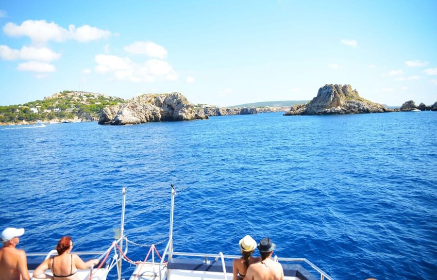 Mallorca: 2-Hour Coastline & Malgrat Islands Catamaran Tour - Coastal Views of Paguera, Santa Ponsa, Camp de Mar, and Calvià