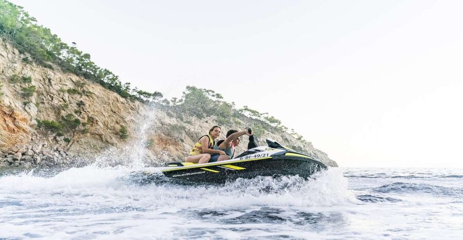 Mallorca: Alcudia Bay Jet Ski Tour - Speed and Throttling: How to Judge the Adrenaline Level