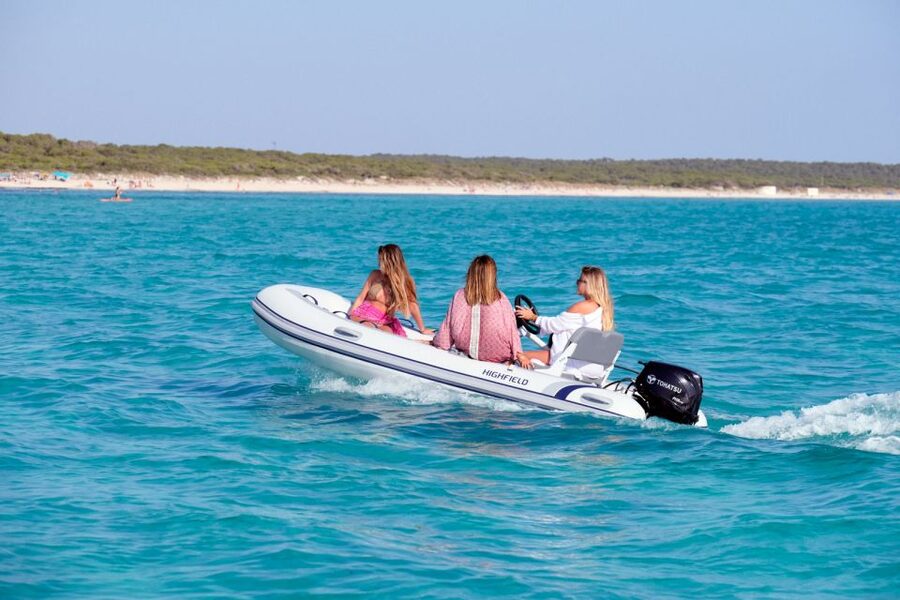 Mallorca. Boat Rental . Dare to explore - How the 4 to 8 hour format gives you real freedom