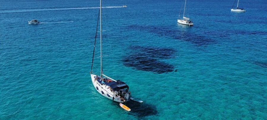 Mallorca: Cala Vella Boat Tour with Swiming, Food, & Drinks - Afternoon slot: Cueva Verde, swim first, then light food and another bay