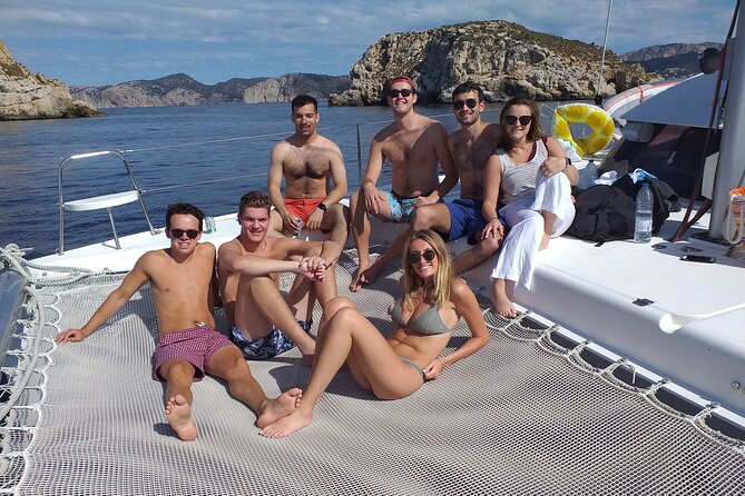 Mallorca Catamaran Small Group Cruise with Tapas 4-hours - Nadine at the bar: cocktails you can buy, plus the rules