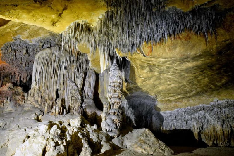 Mallorca: Cova des Coloms Sea Cave Excursion by Boat - Duration and group size, why the math works for most people