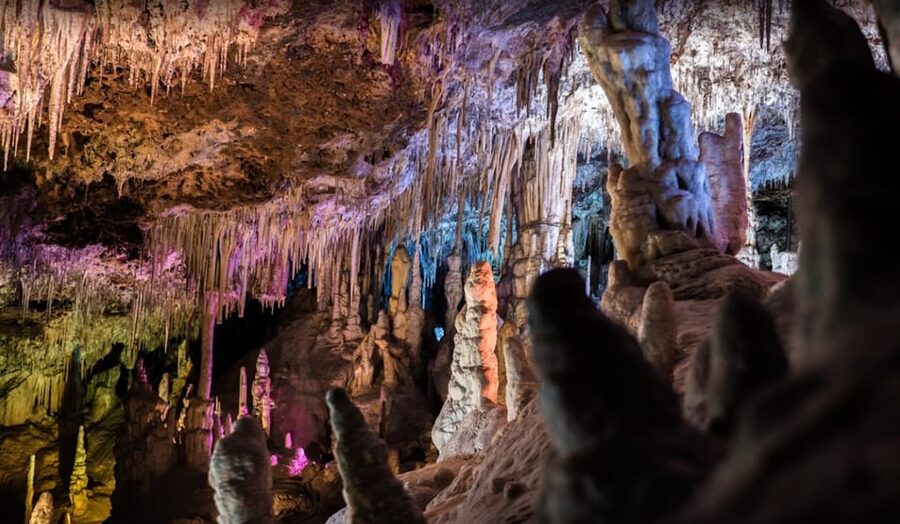 Mallorca: Day Trip to Caves of Hams & Optional Dinosaurland - Caves of Hams: what you really see underground