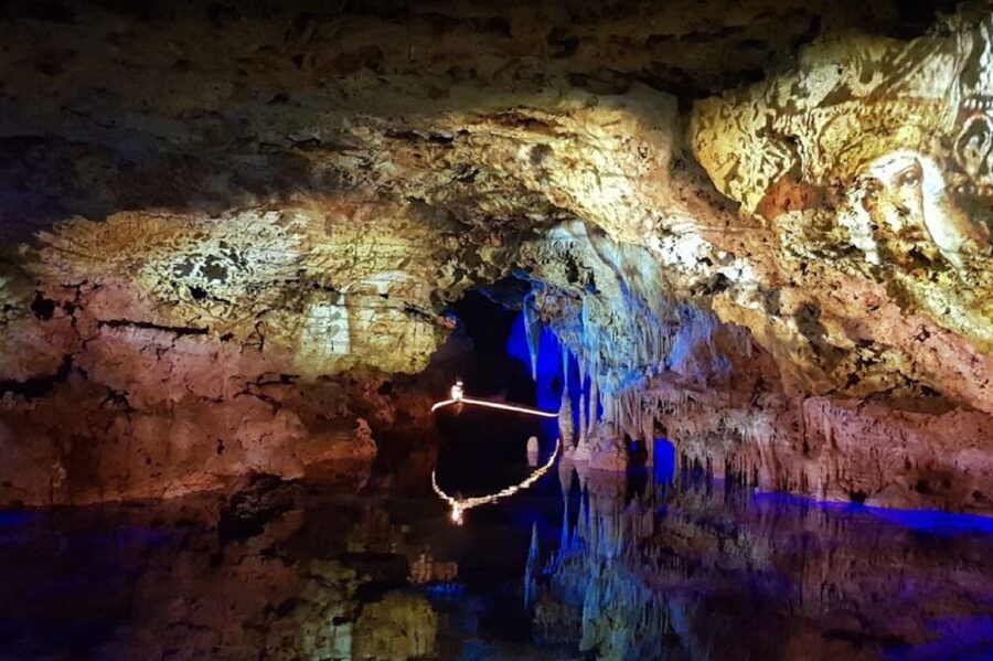 Mallorca: Day Trip to Caves of Hams & Optional Dinosaurland - The guide, the stories, and the cave show factor